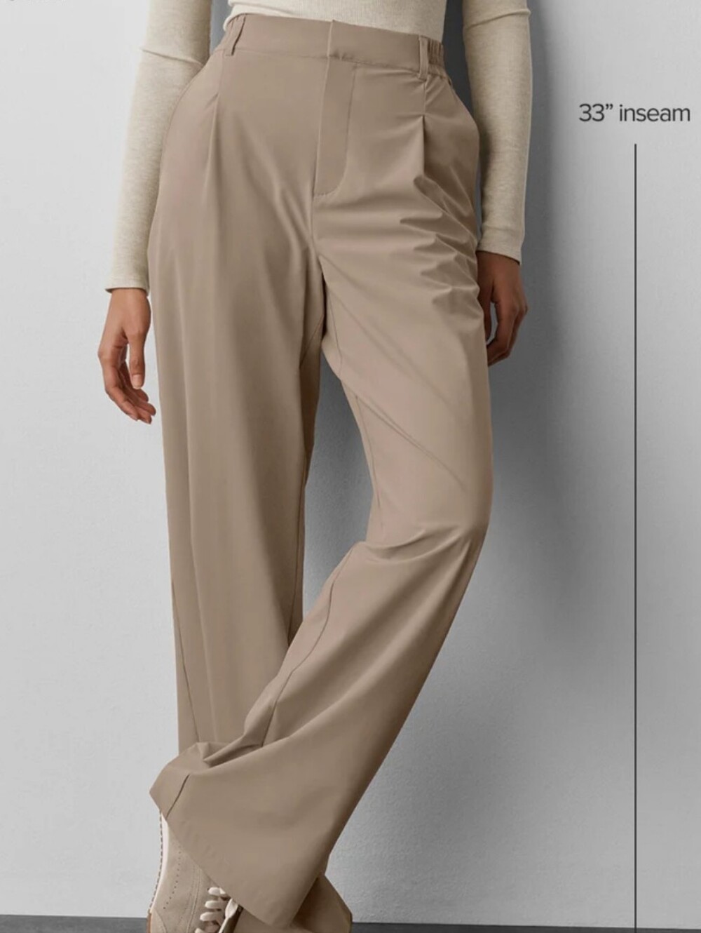ALO Yoga Straight-Leg Trouser in Taupe